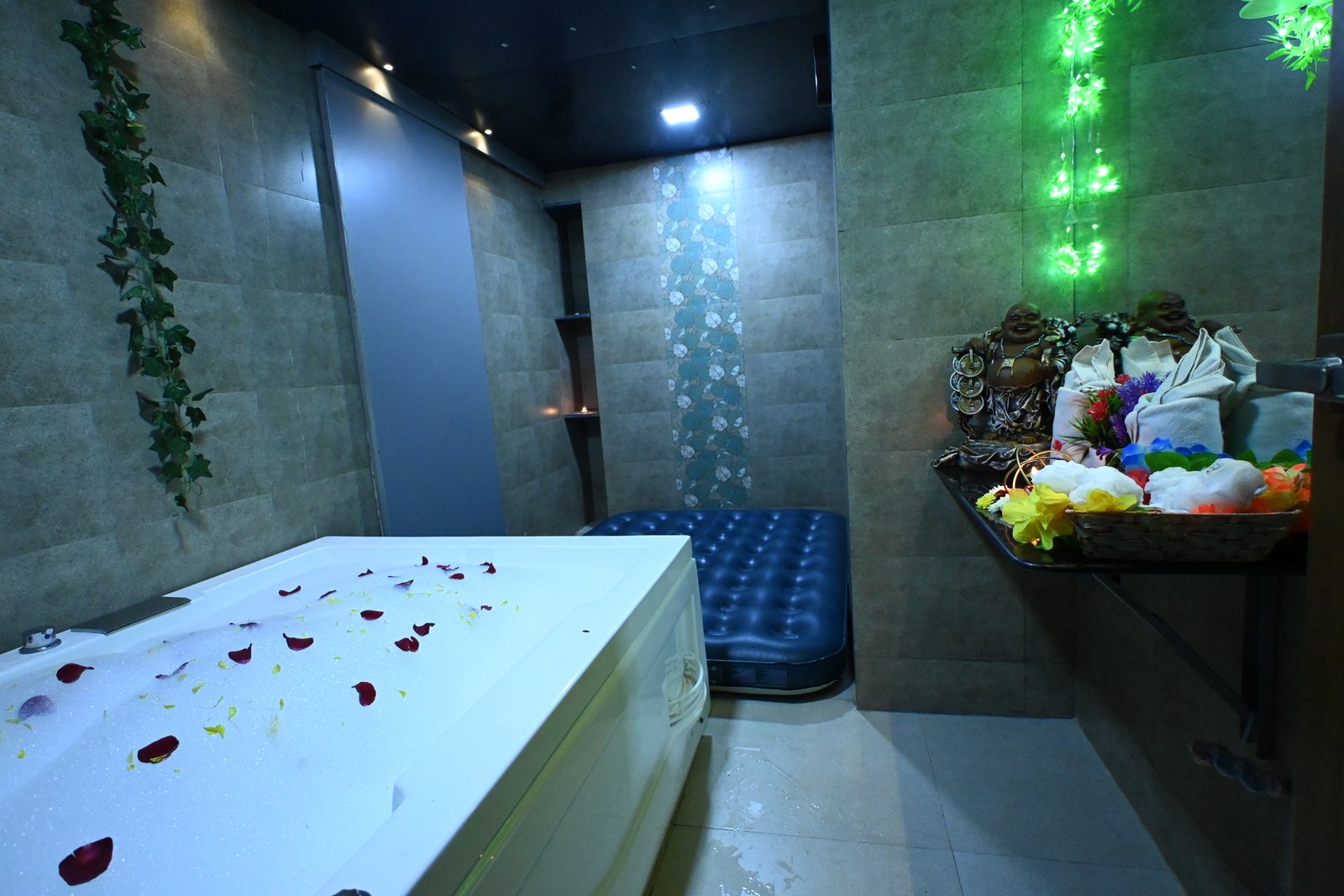 Bangkok massage in Ulhasnagar, massage spa Ulhasnagar, spa in Ulhasnagar